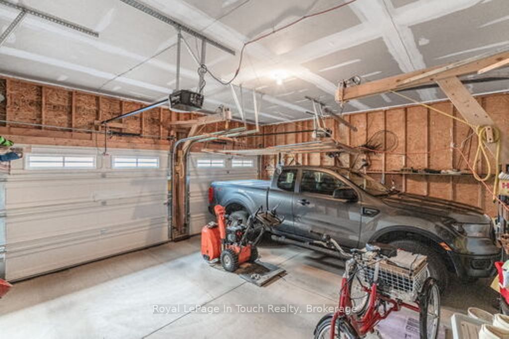 459 Shewfelt Cres