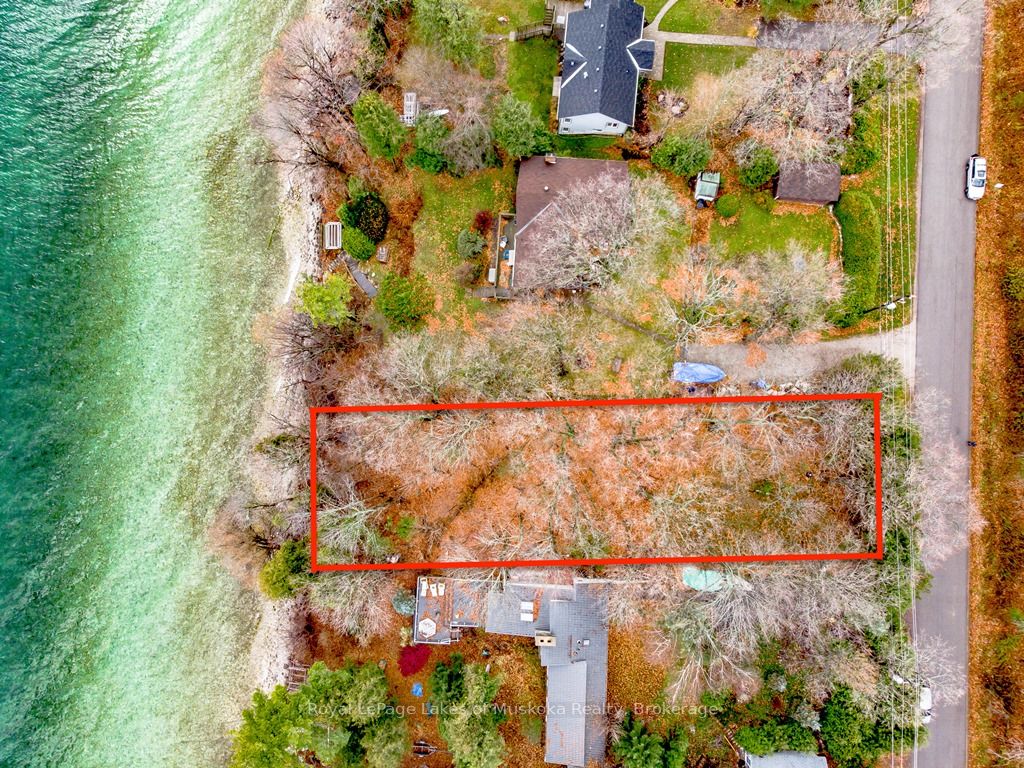 1069 Woodland Dr