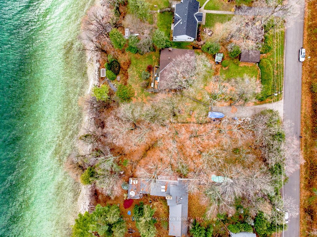 1069 Woodland Dr