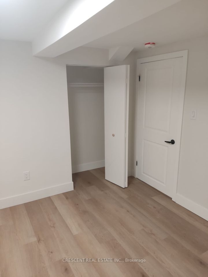 261 Barrie Rd, #Lower