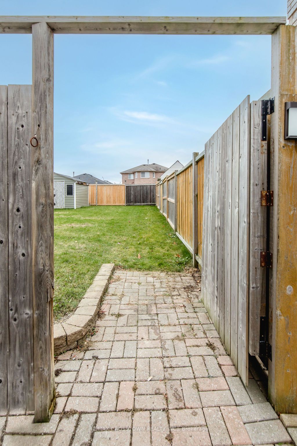 29 Raymond Cres