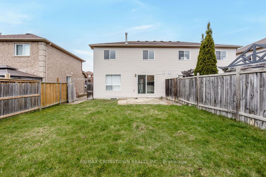 29 Raymond Cres
