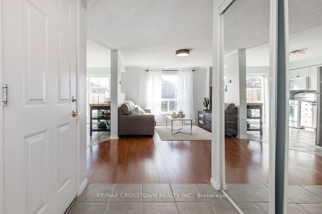 29 Raymond Cres