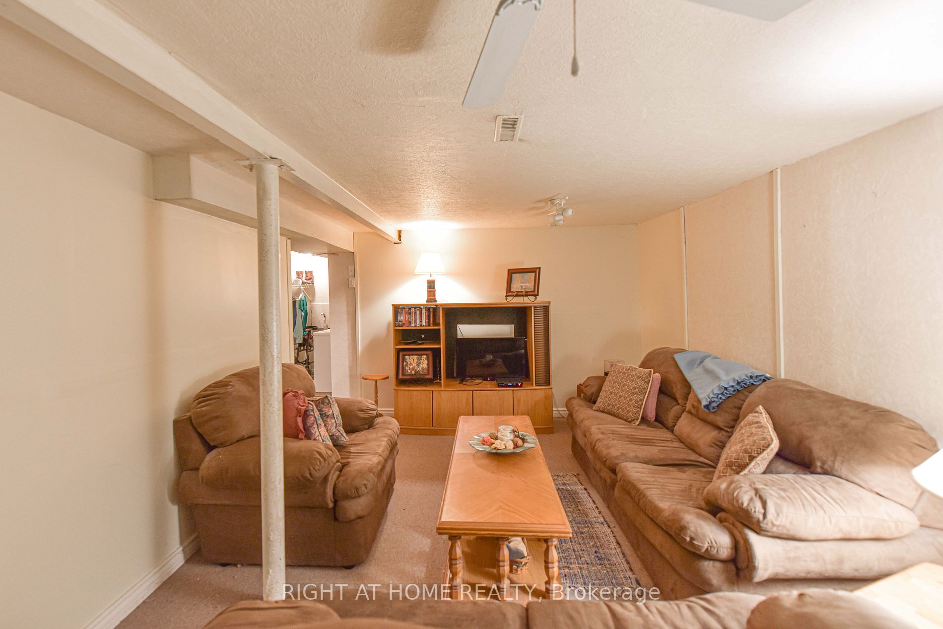 441 Barrie Rd, #32