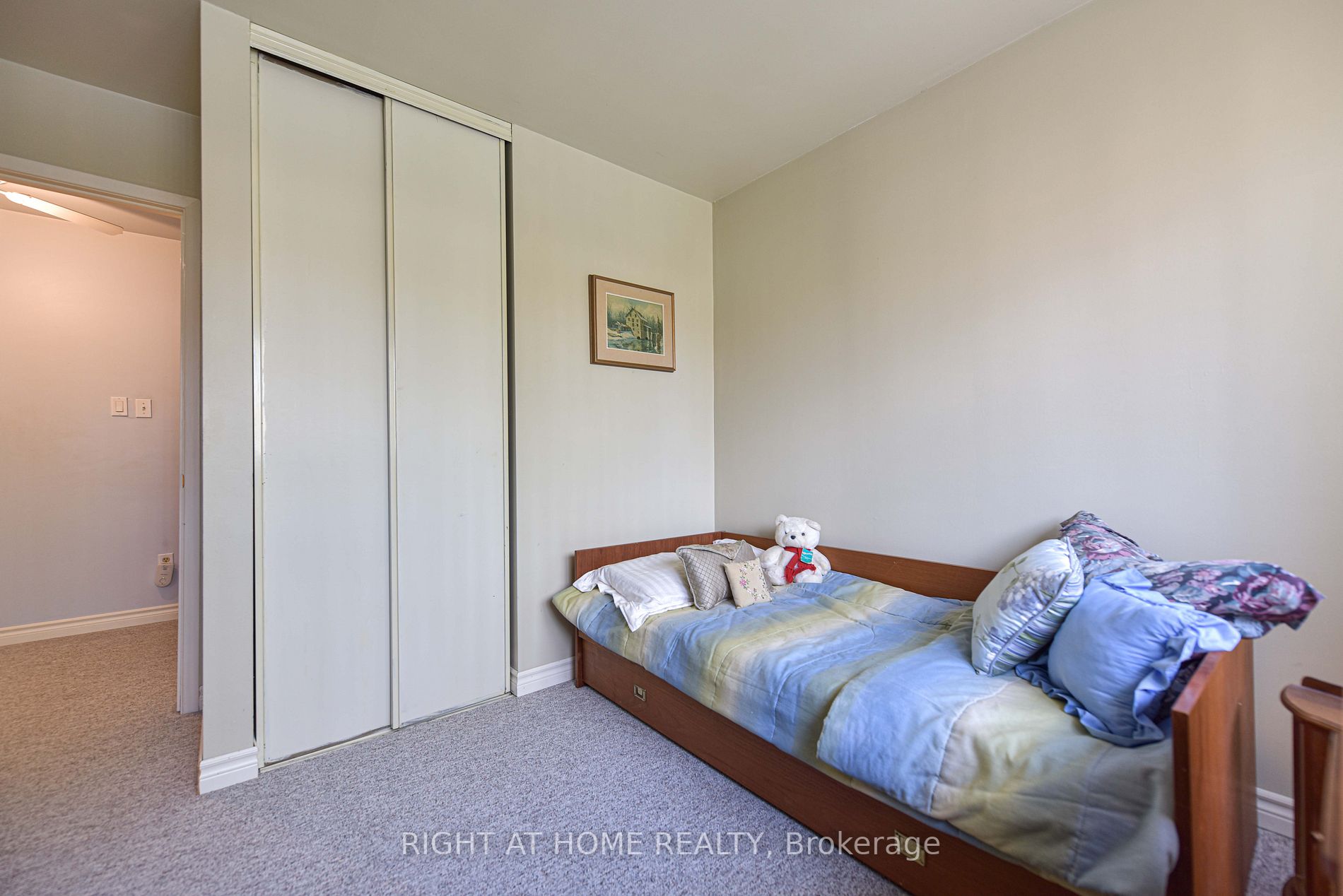 441 Barrie Rd, #32