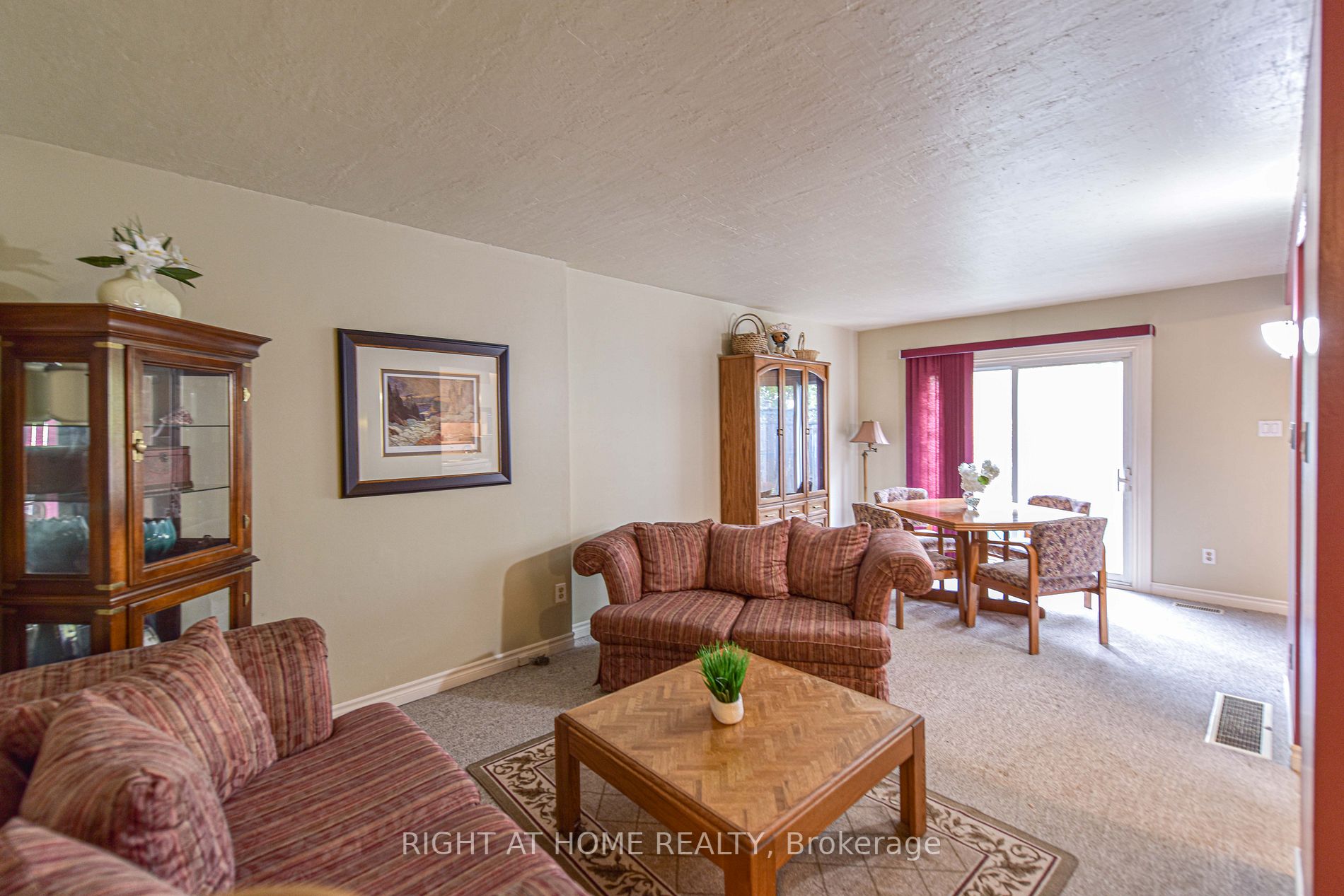 441 Barrie Rd, #32