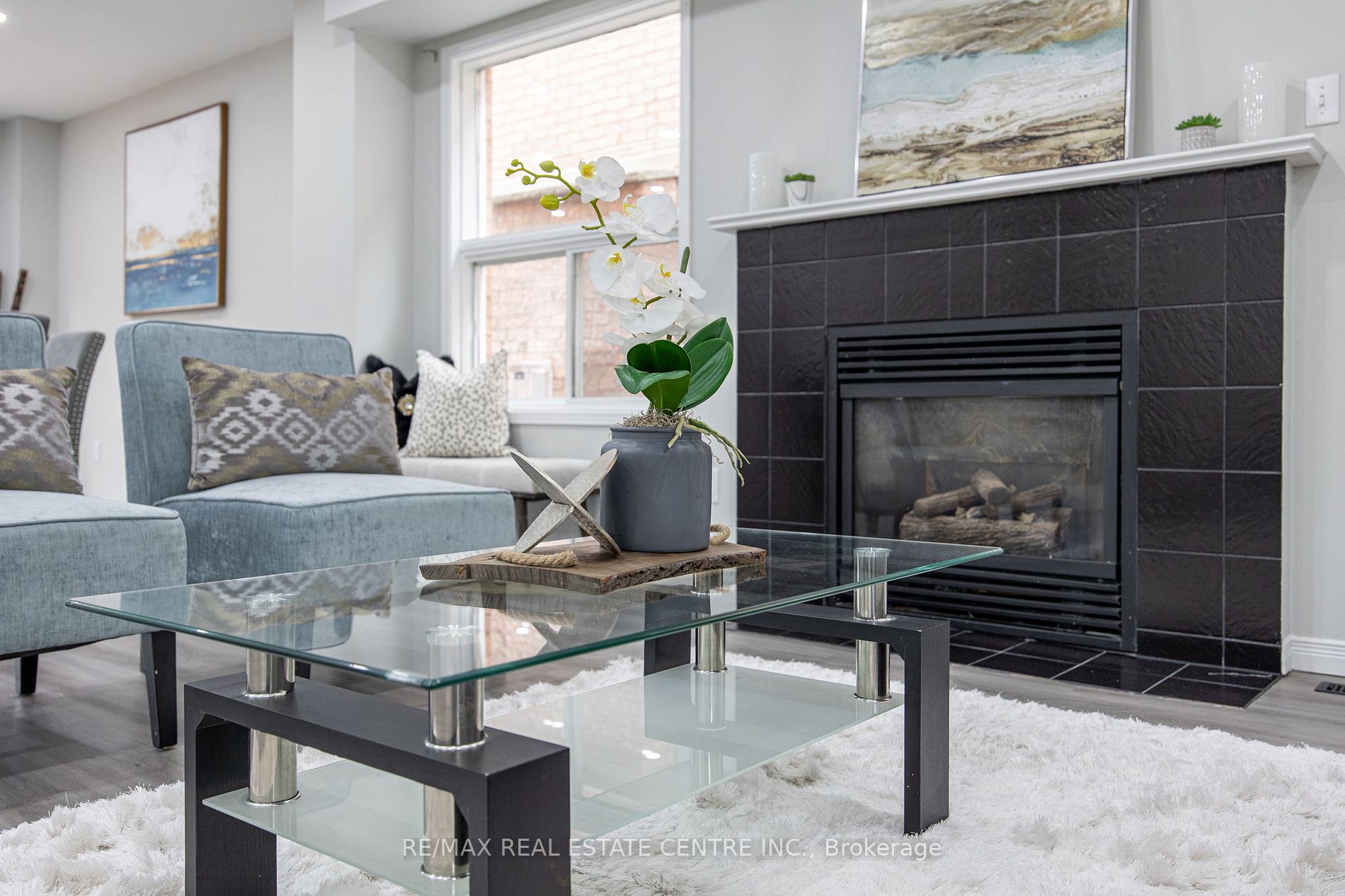 124 Laidlaw Dr