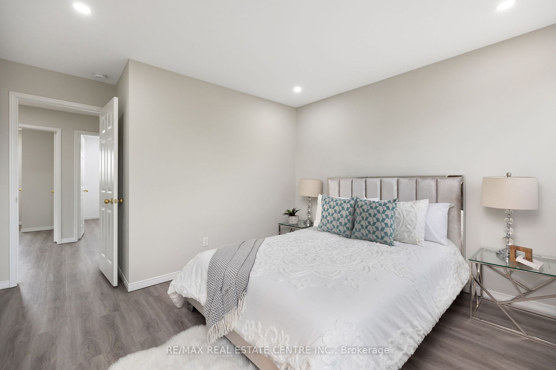 124 Laidlaw Dr