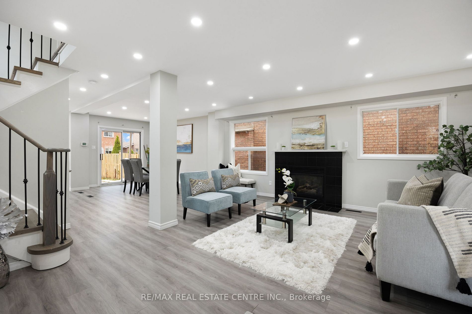 124 Laidlaw Dr
