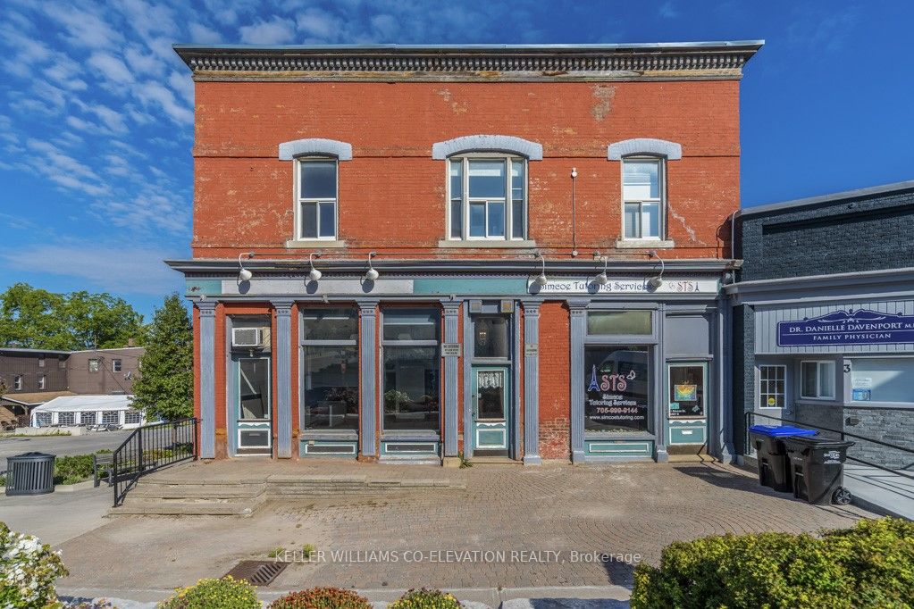 1 Simcoe St