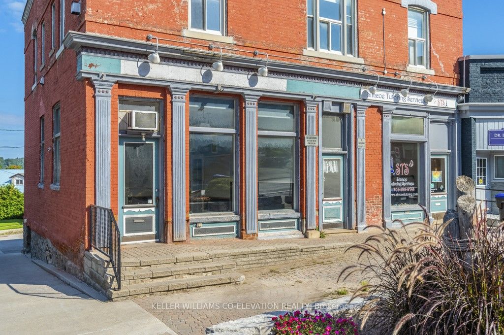 1 Simcoe St