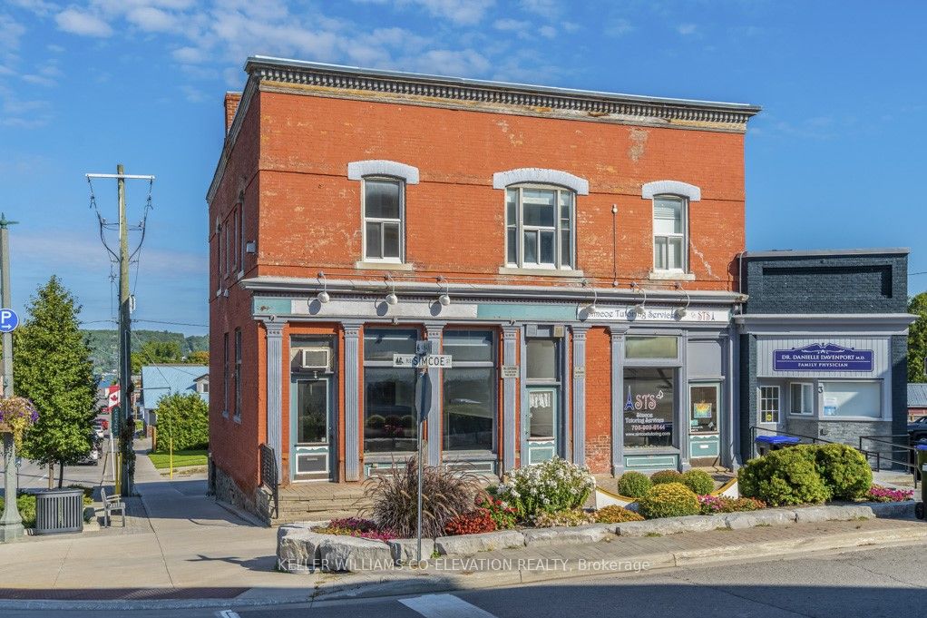 1 Simcoe St