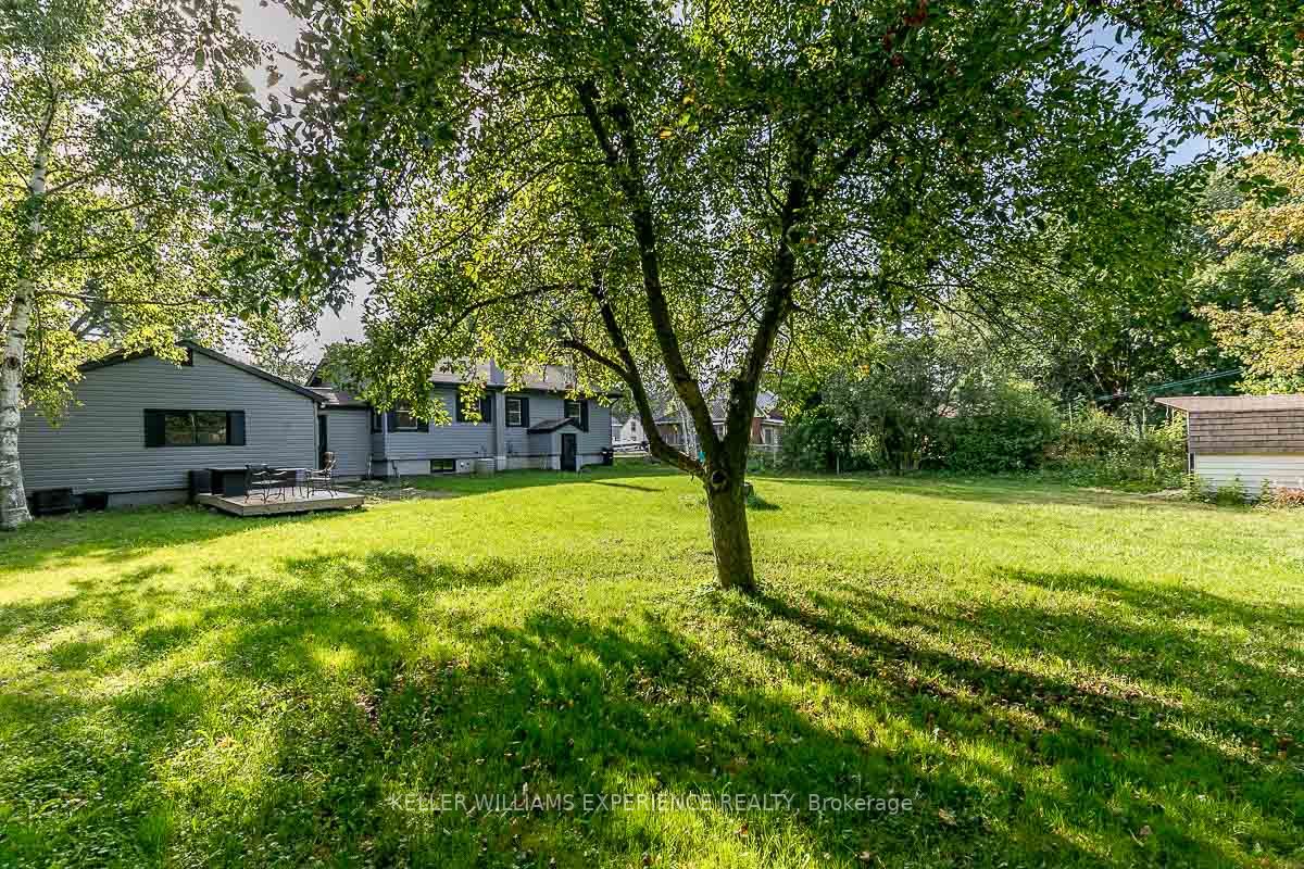 1679 George Johnston Rd
