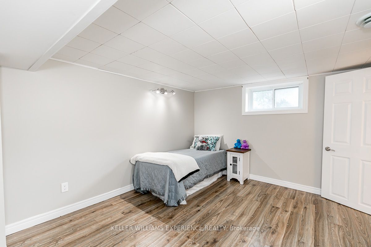 1679 George Johnston Rd