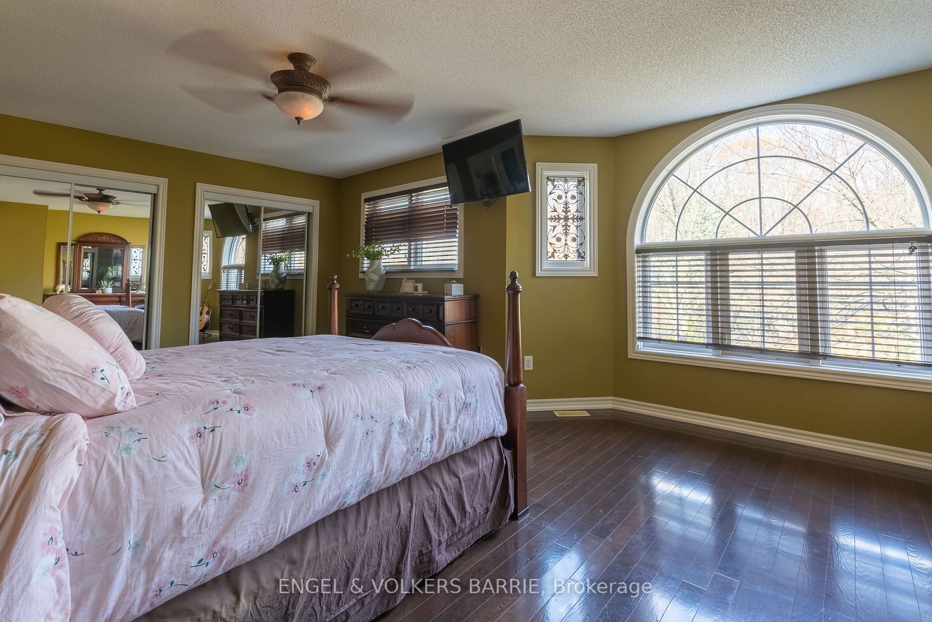 14 Pinecliff Cres