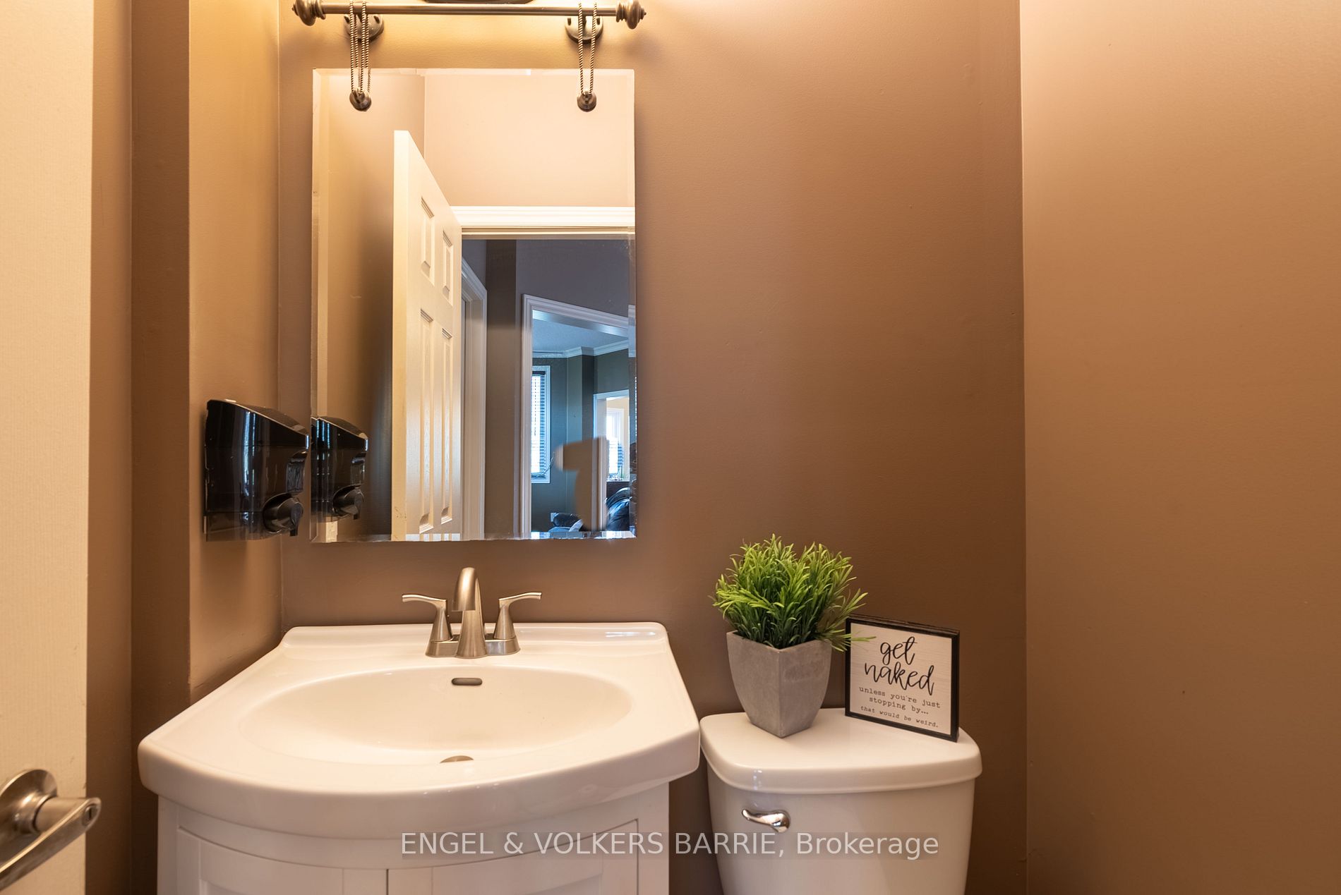 14 Pinecliff Cres