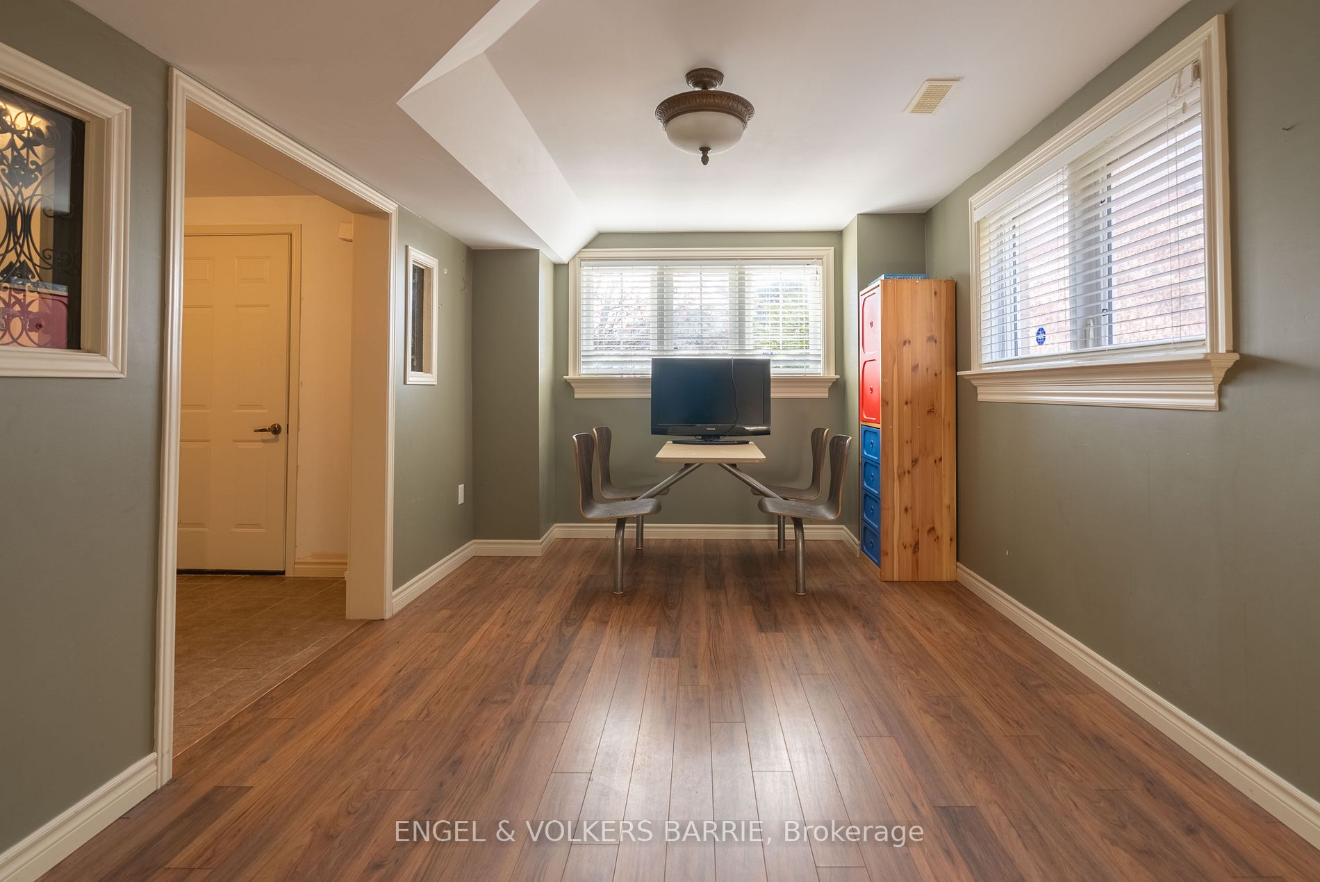 14 Pinecliff Cres