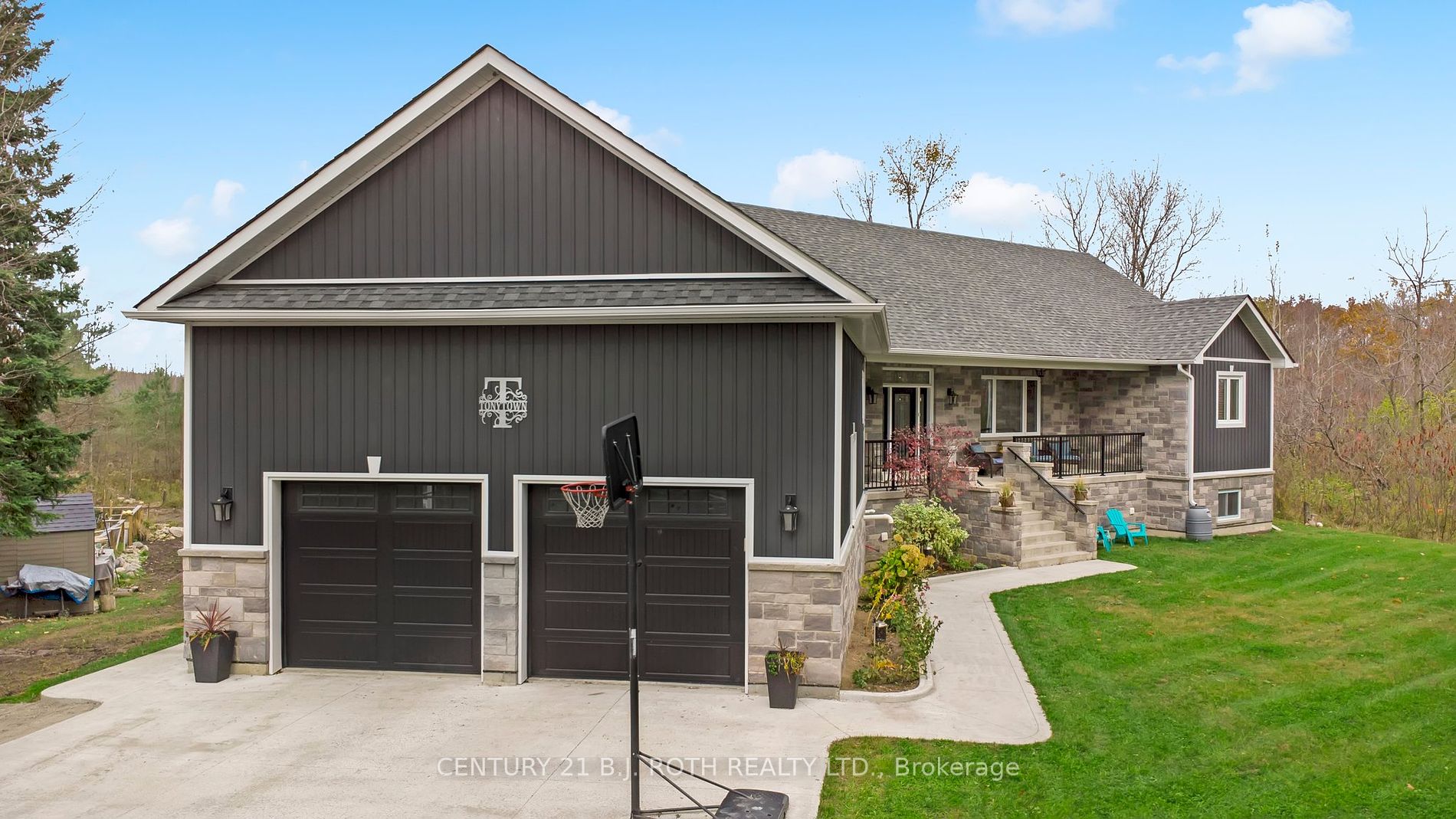2775 Triple Bay Rd