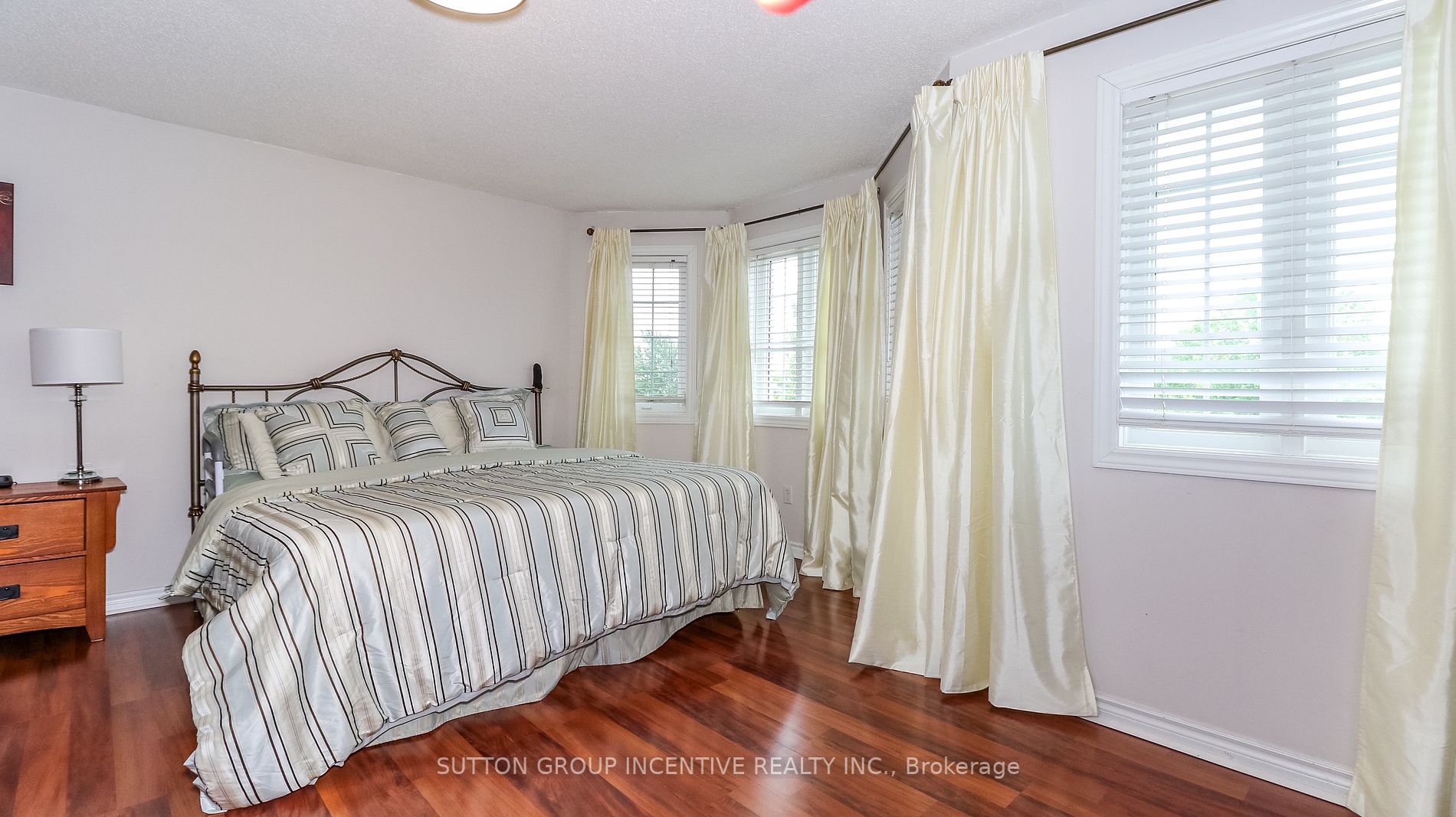 11 Mcintyre Dr