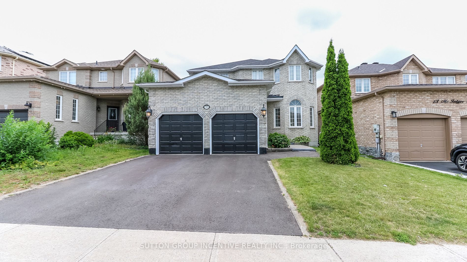 11 Mcintyre Dr