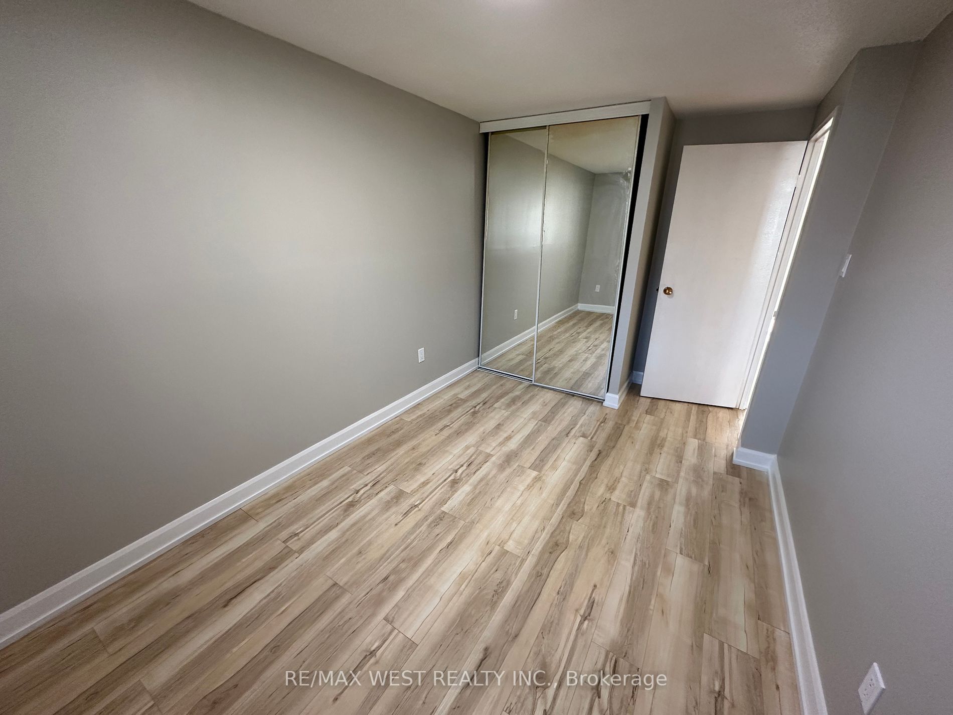 241 Letitia St, #Upper