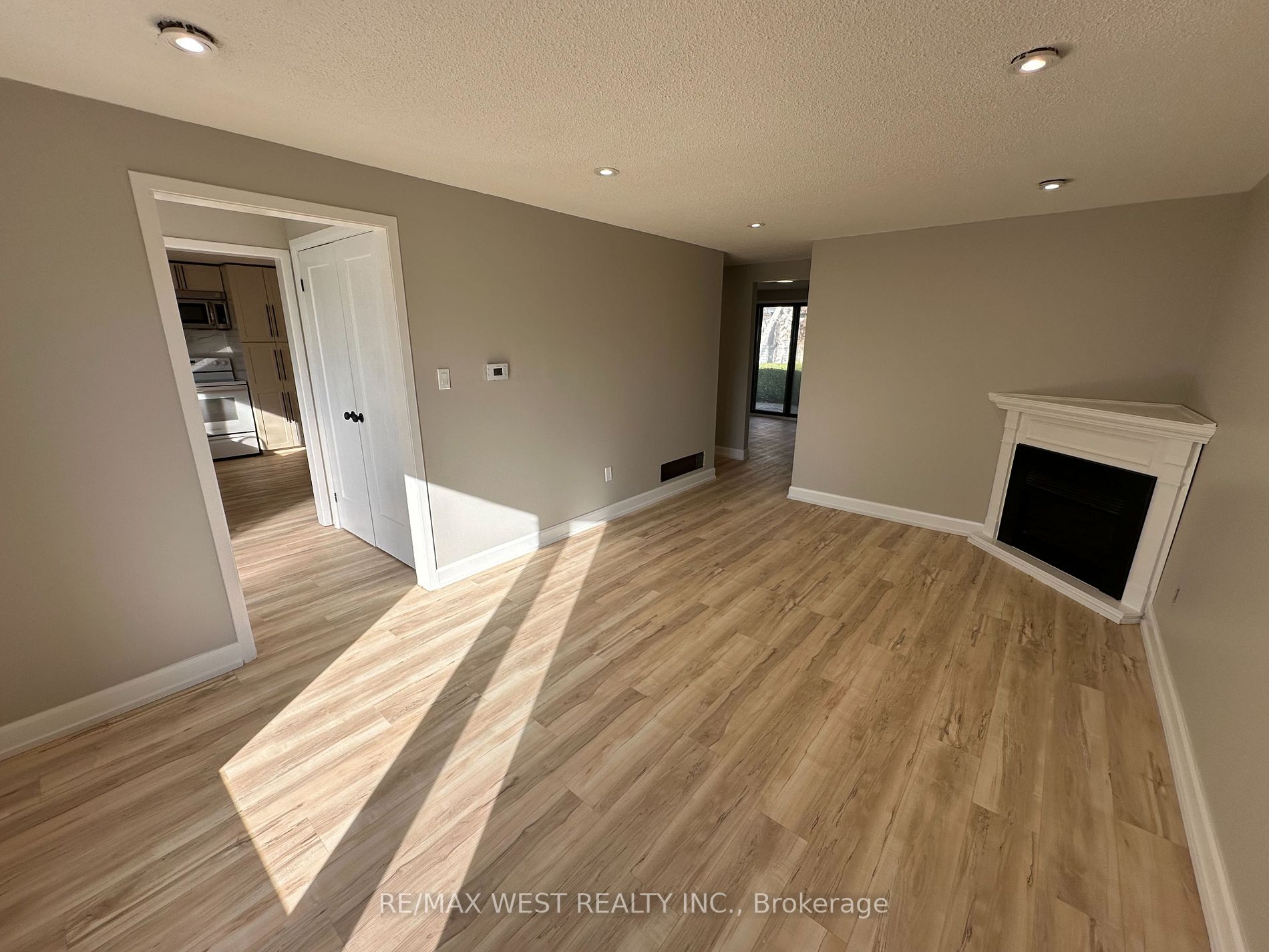 241 Letitia St, #Upper