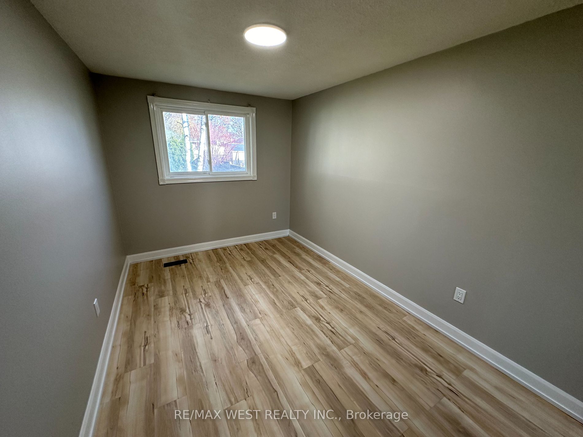 241 Letitia St, #Upper