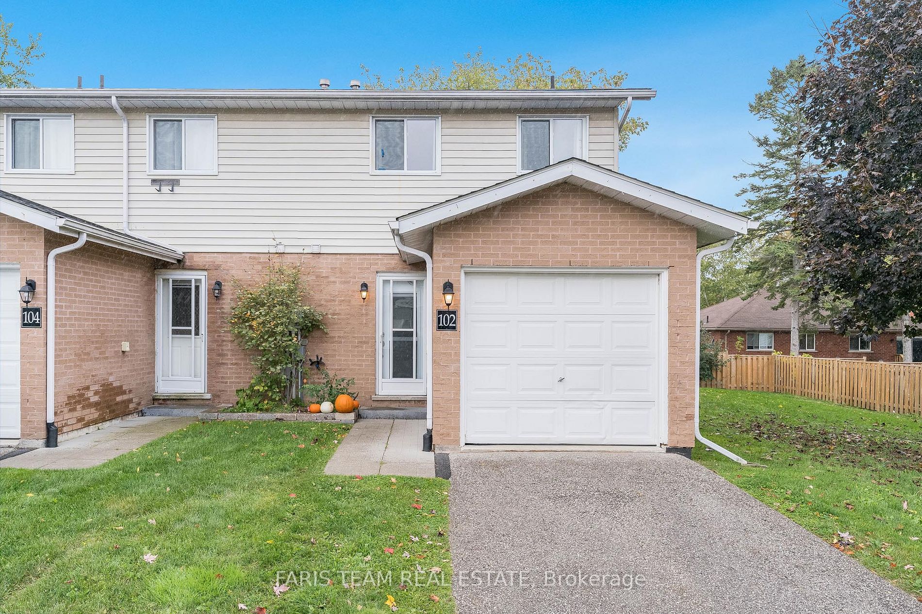 25 South St, #102