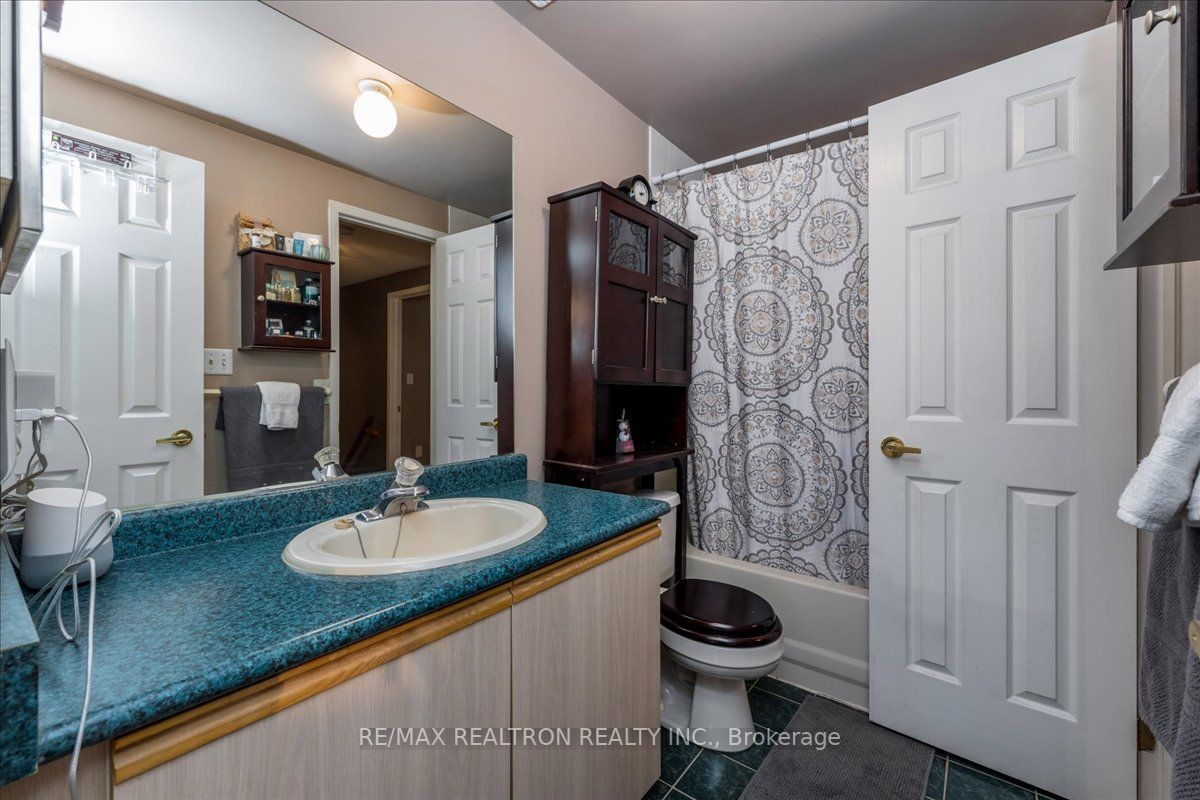 9 Caribou Crt