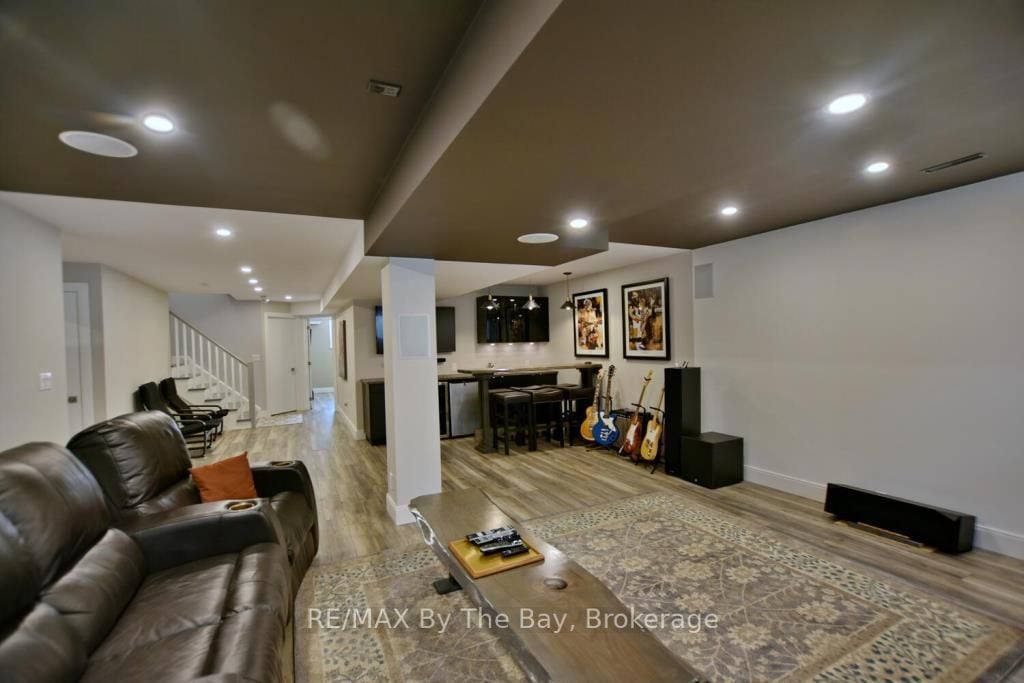 2243 Shore Lane