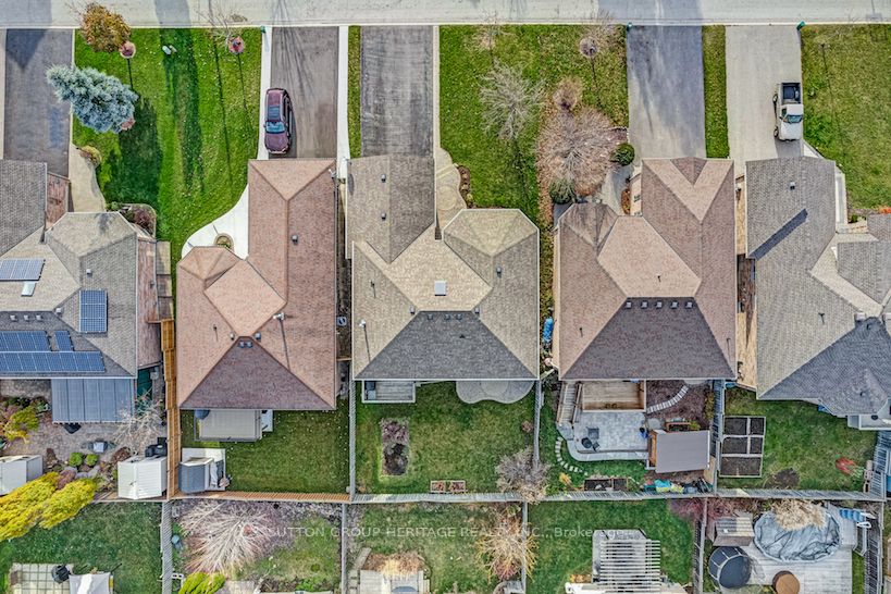 27 Brookfield Cres