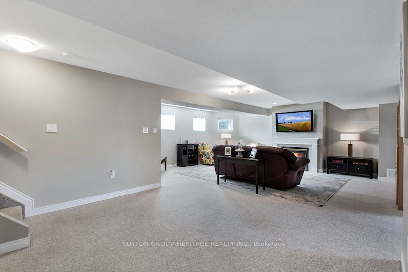 27 Brookfield Cres
