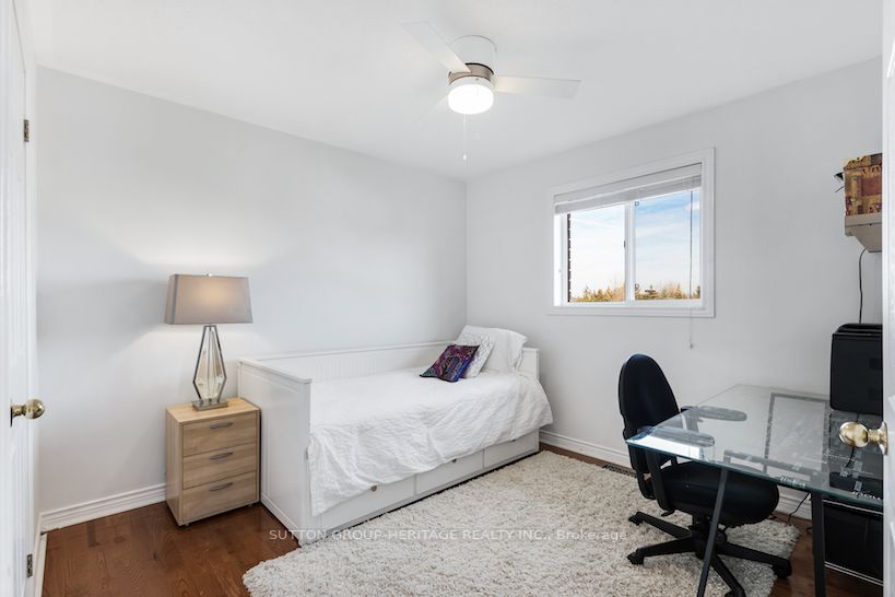 27 Brookfield Cres