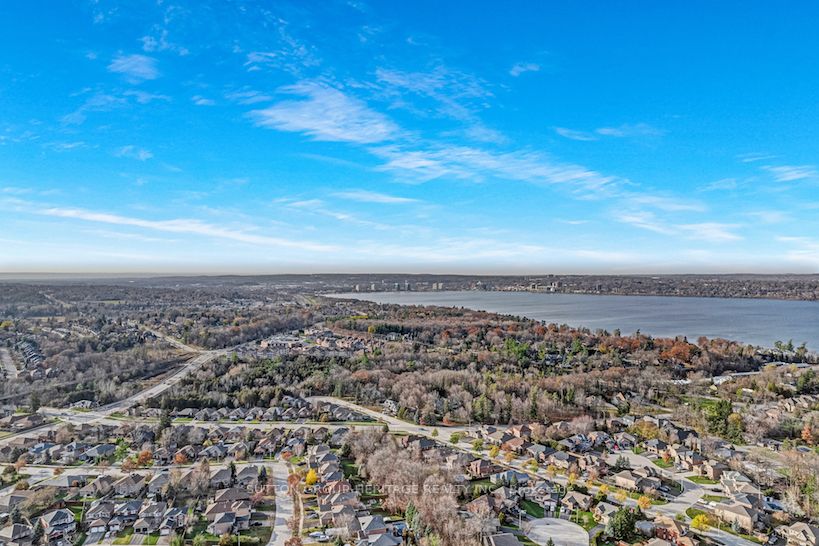27 Brookfield Cres