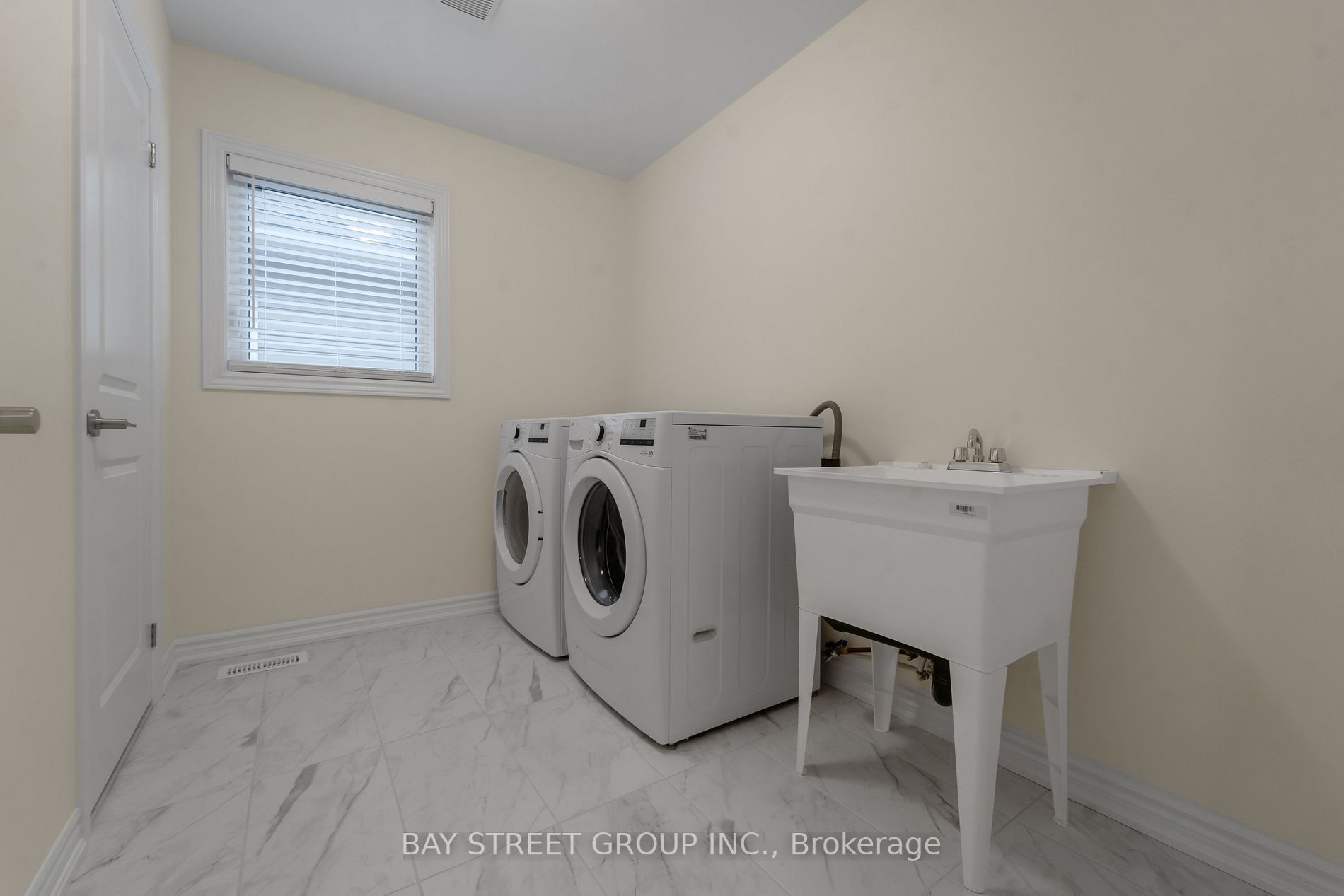 77 Greer St