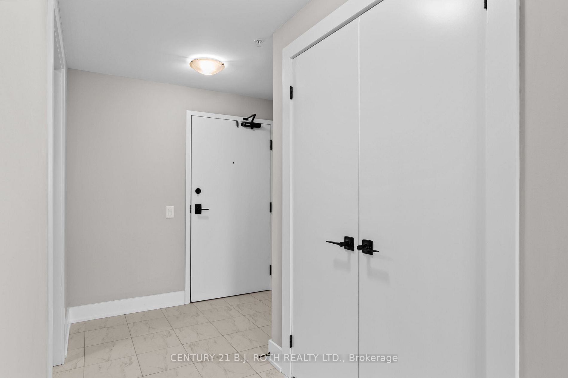 1 Chef Lane, #202