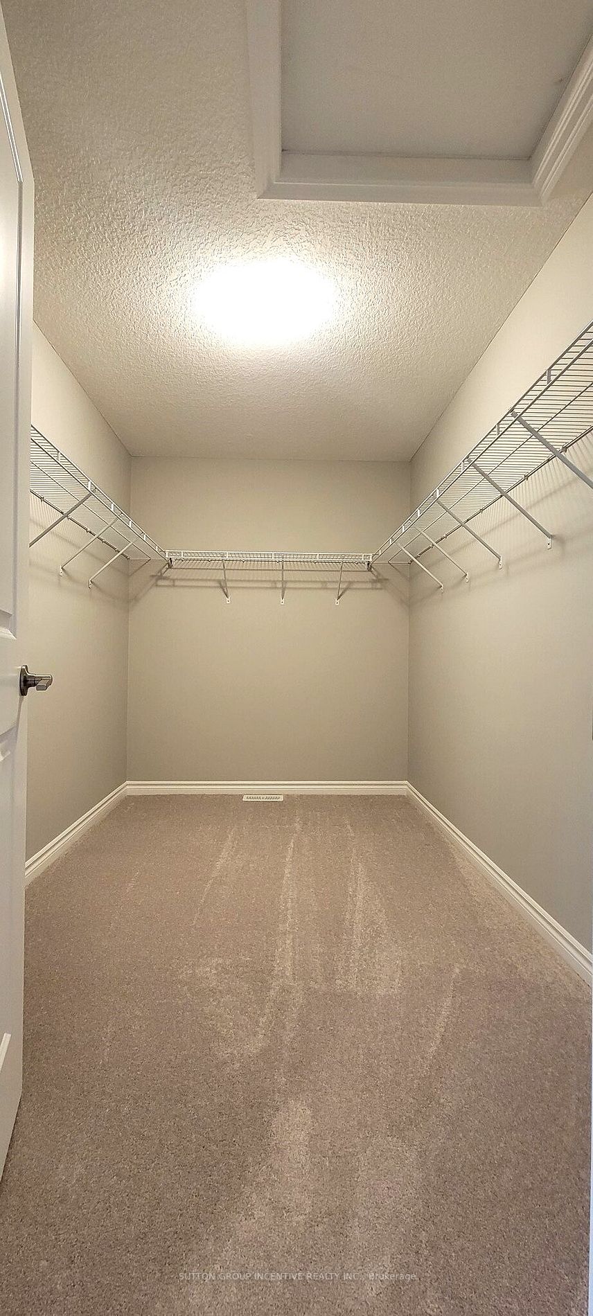 1005 Wright Dr