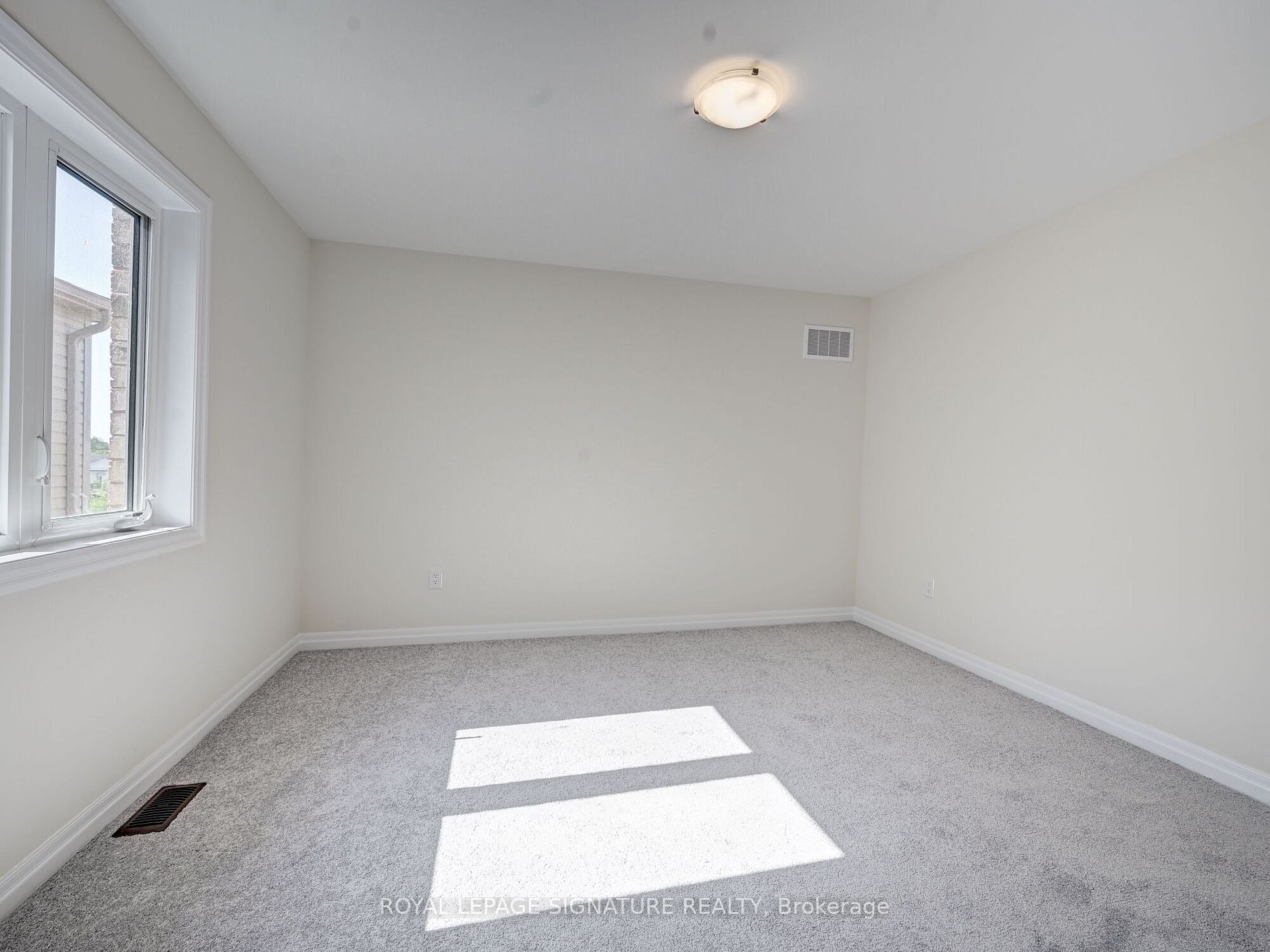 207 Warden St