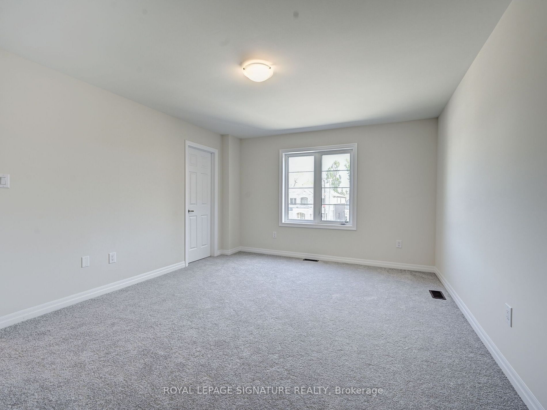 207 Warden St