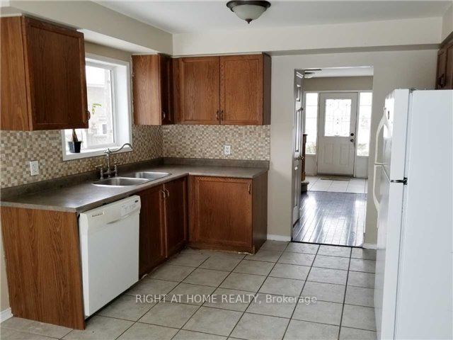 29 Wice Rd, #Upper L