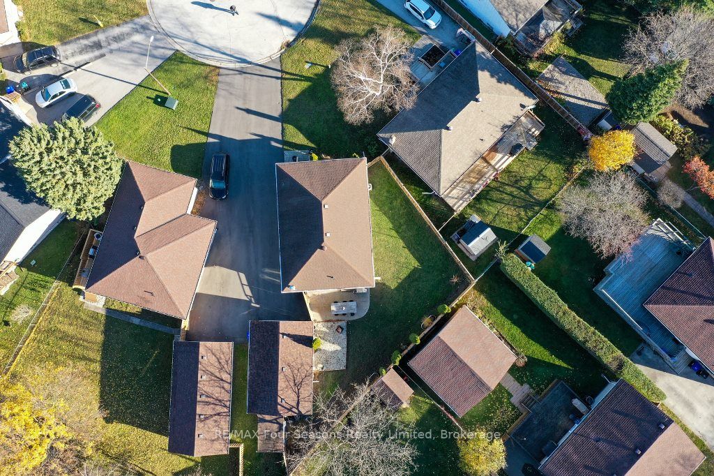 15 Braniff Crt