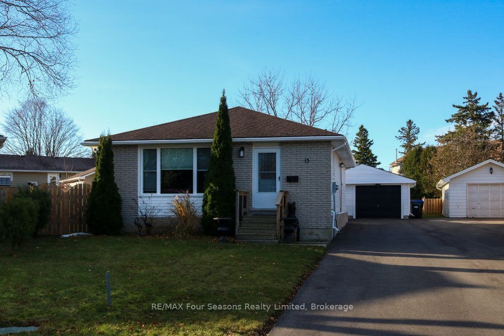 15 Braniff Crt
