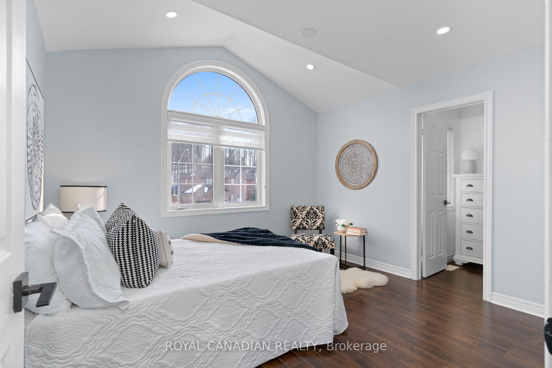 60 Crimson Ridge Rd