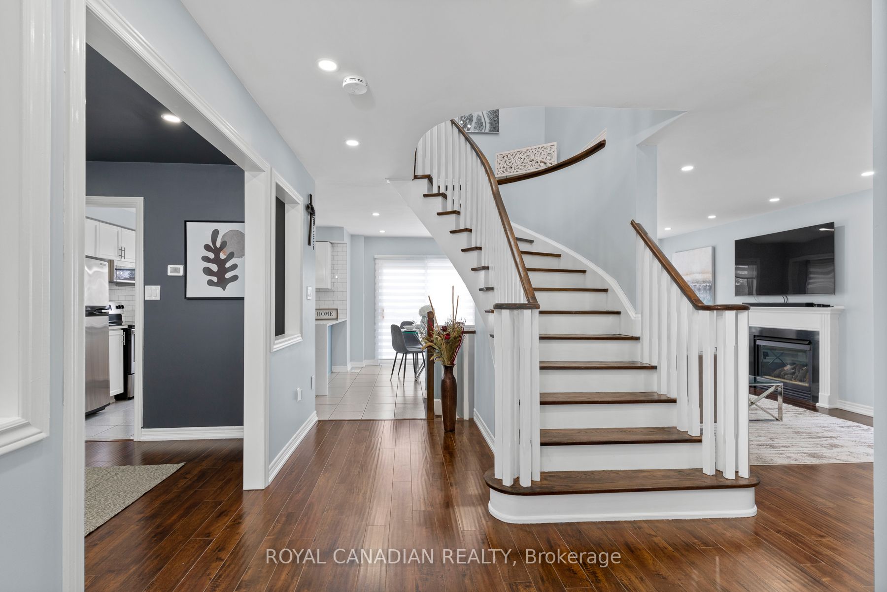 60 Crimson Ridge Rd