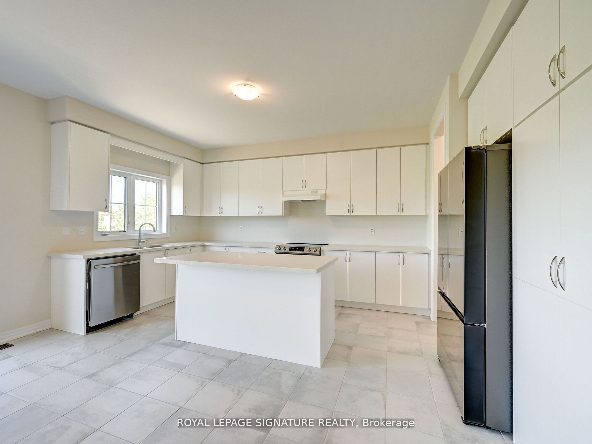 209 Warden St