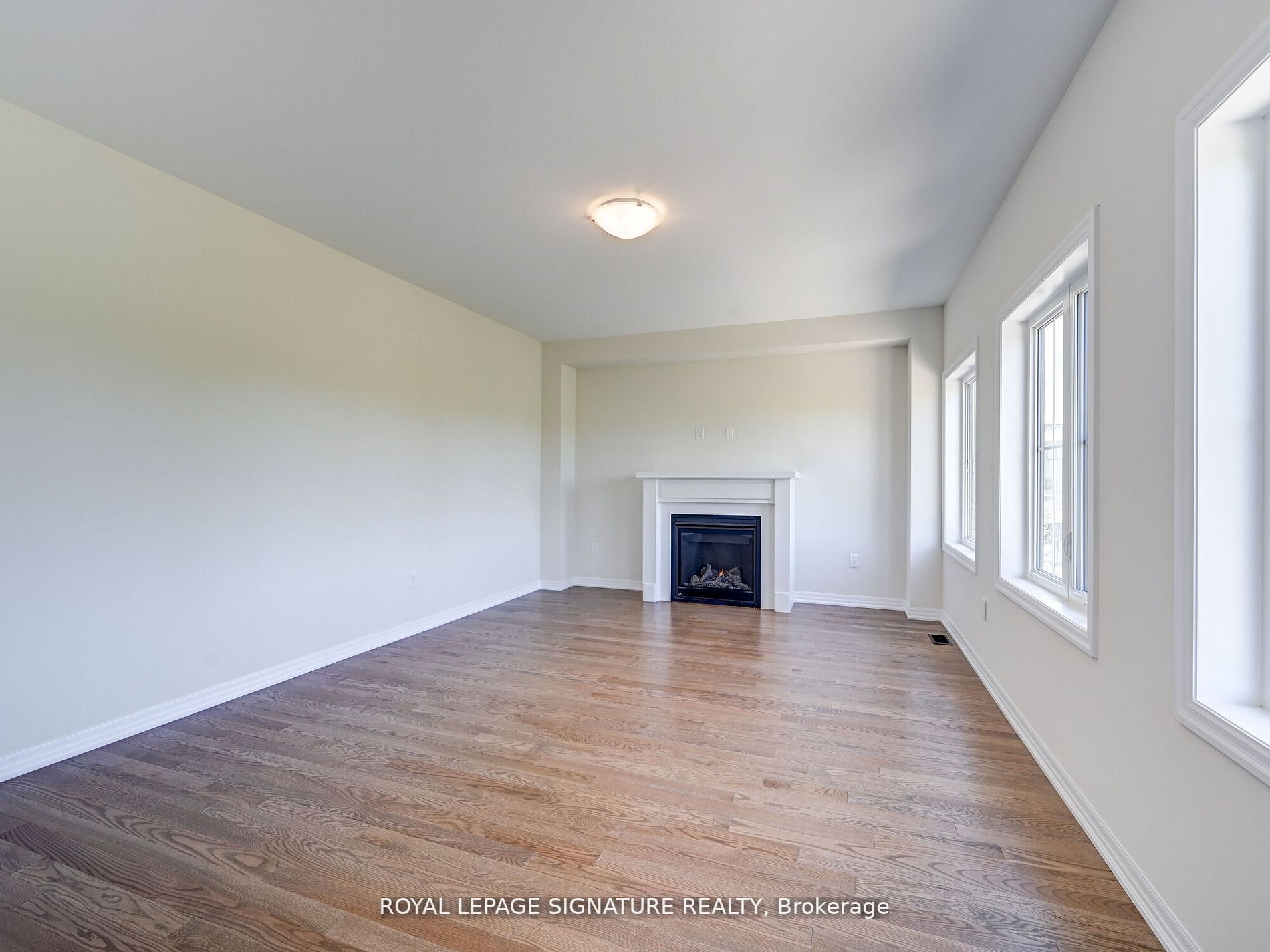 209 Warden St
