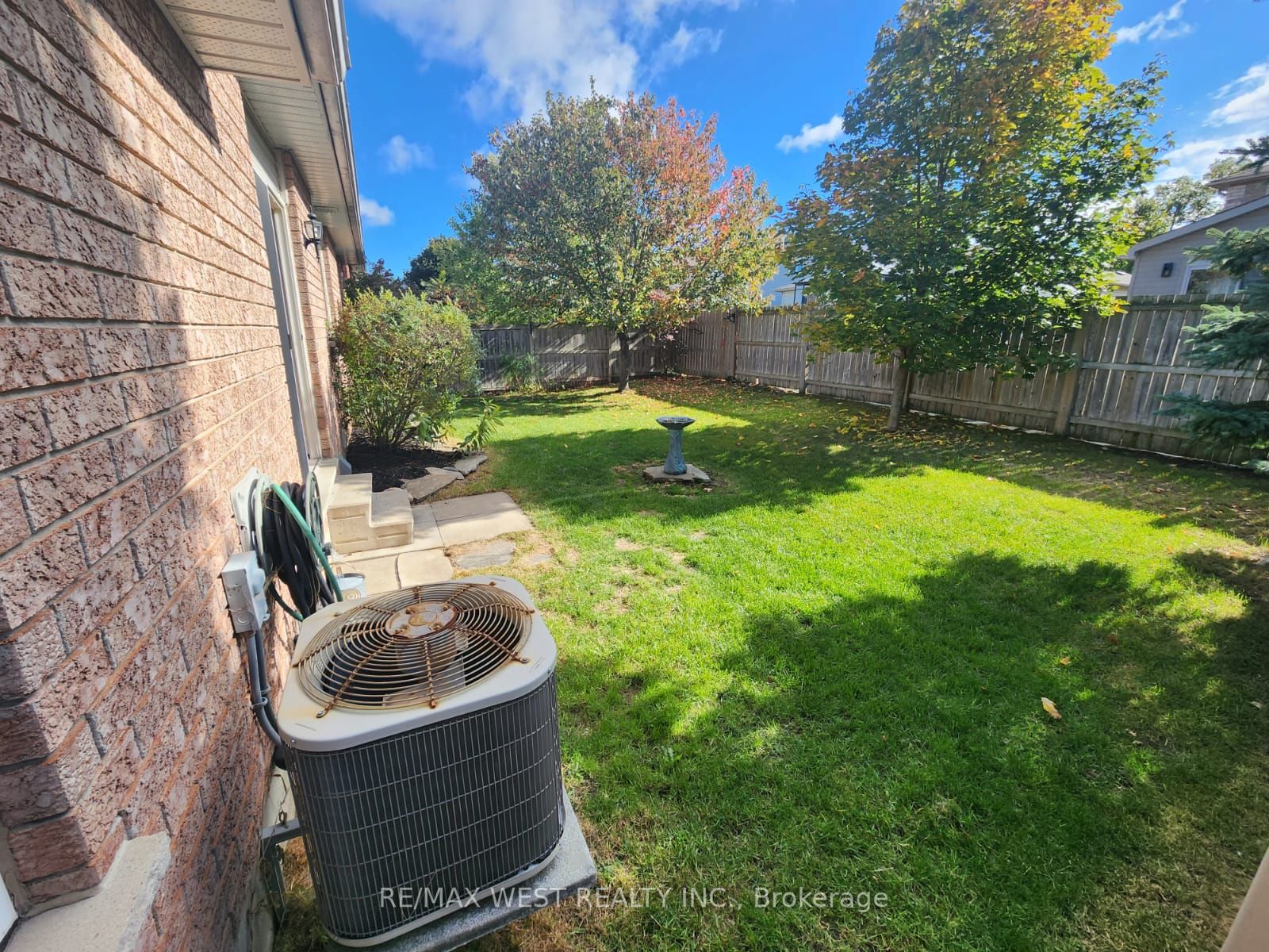 7 Watson Dr