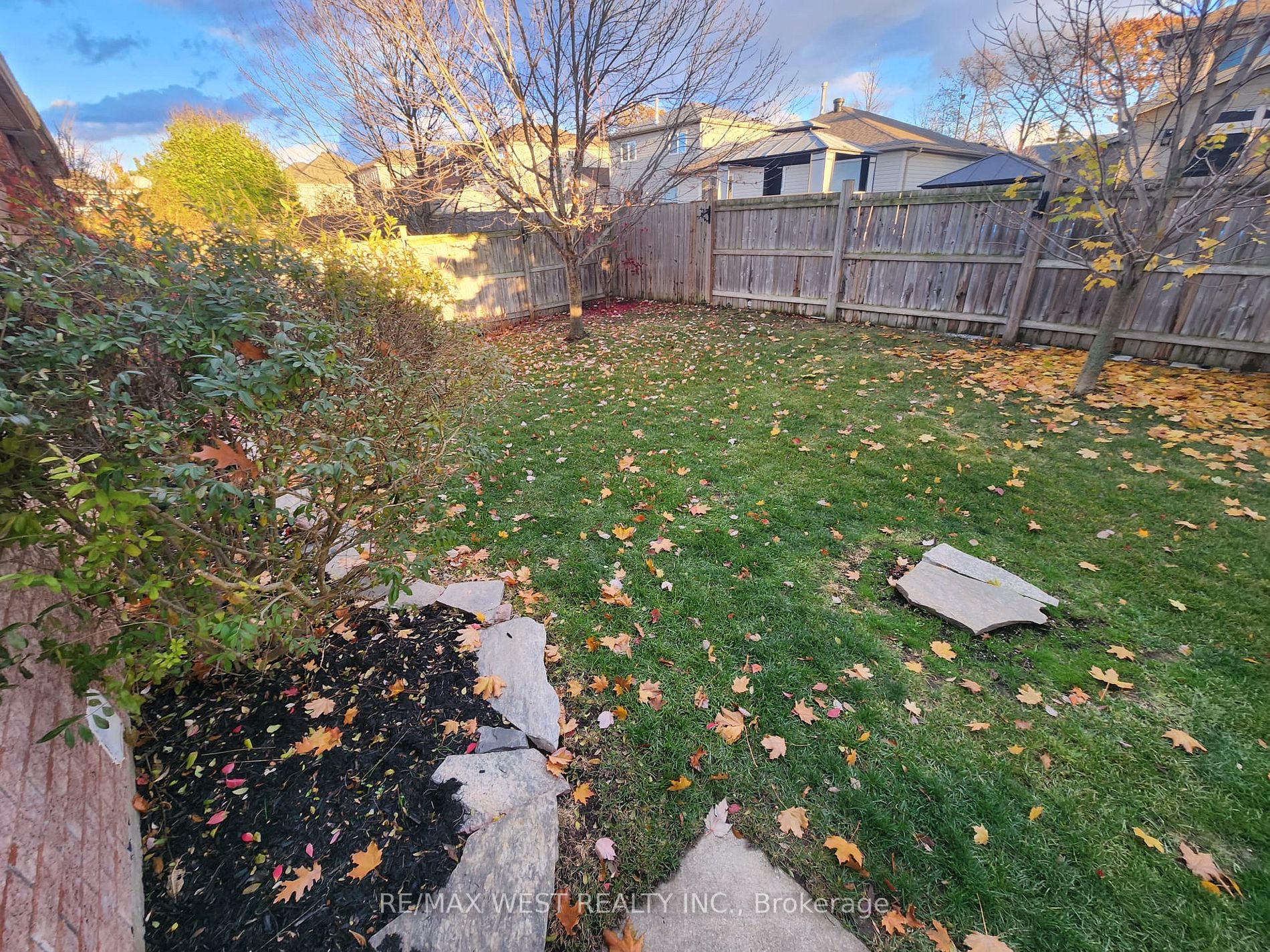 7 Watson Dr
