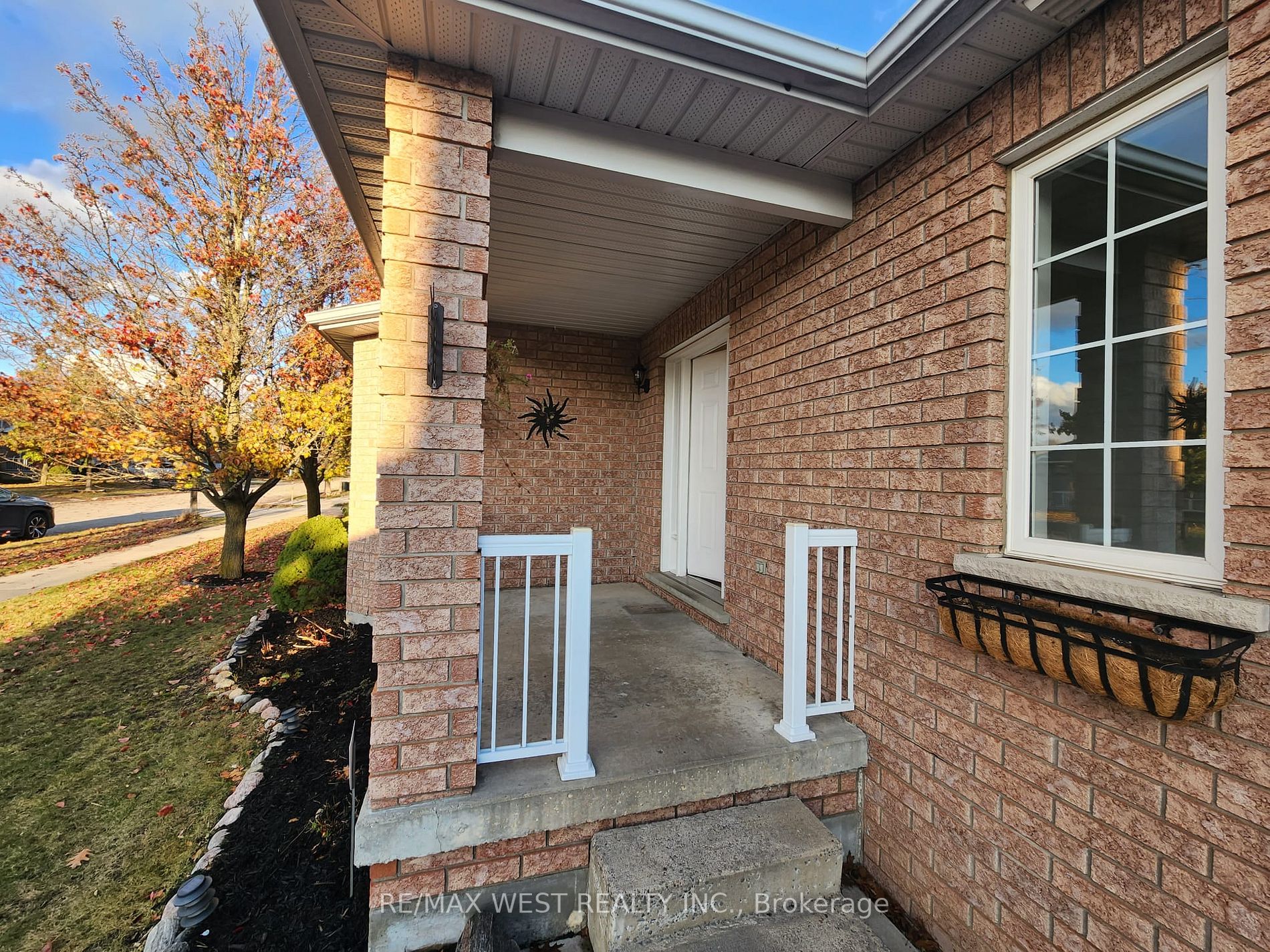 7 Watson Dr