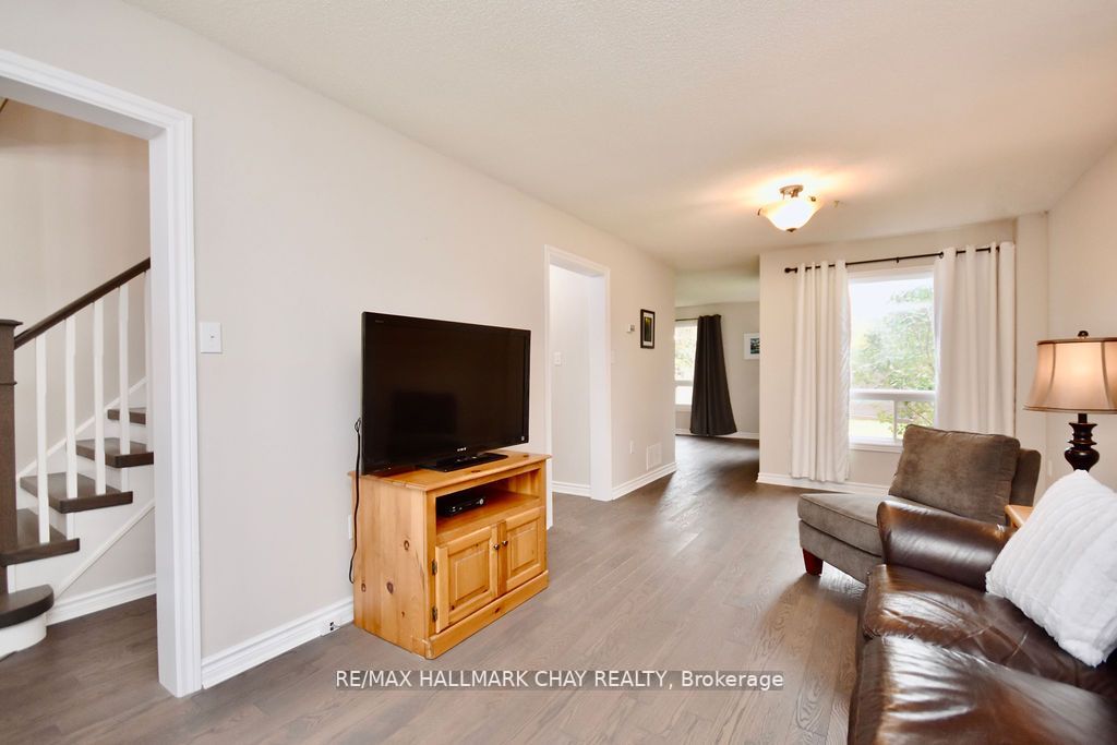 94 Golden Meadow Rd